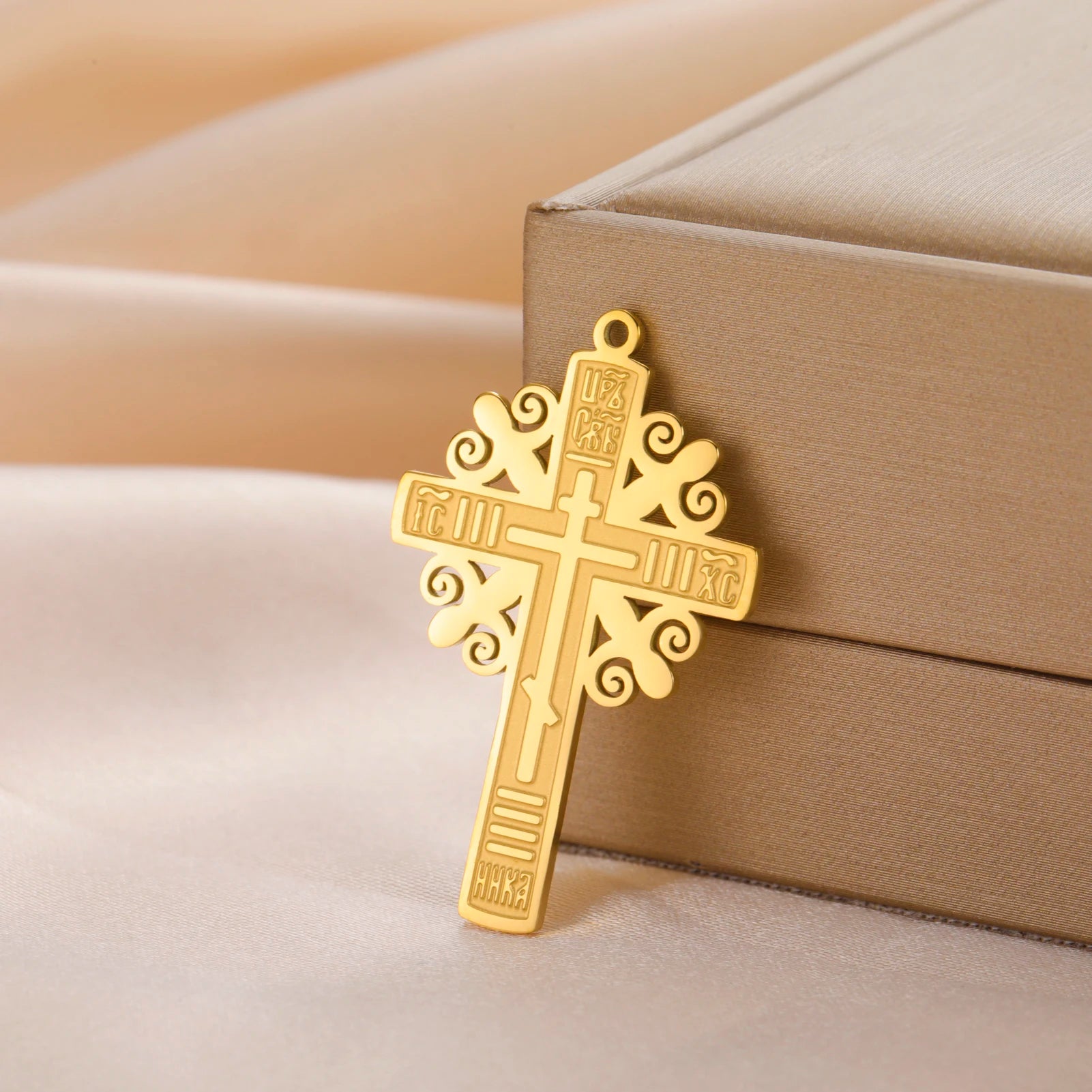 Creative Christian Flower Cross Charm for Necklace Earrings Bracelet Jewelry Set DIY Accessories Supplying Wholesale